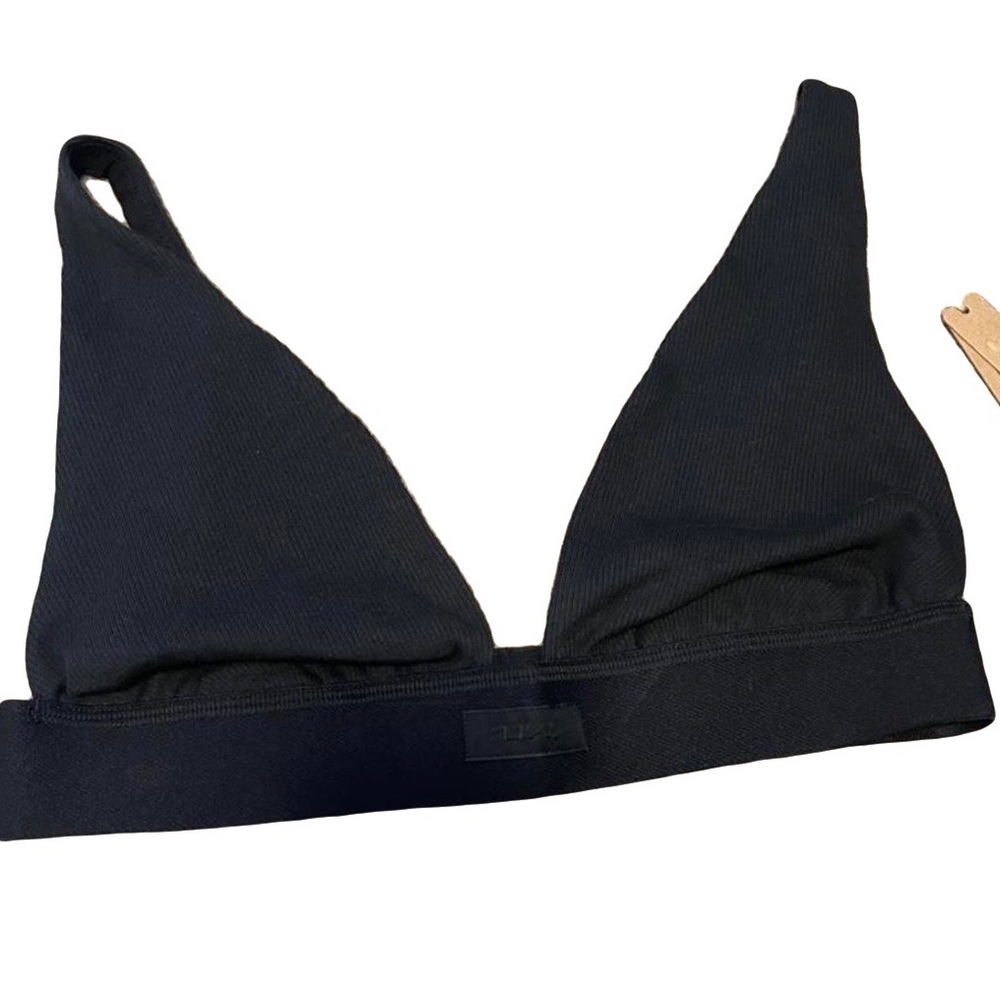 skims bralette